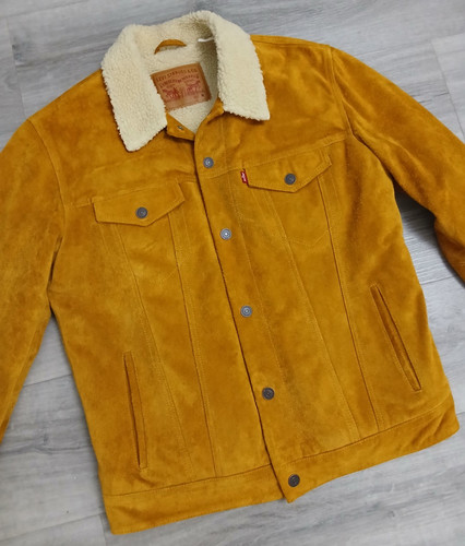 Levi trucker sherpa camel - trucker,