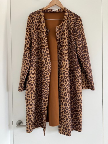Capture camel brown leopard - camel,